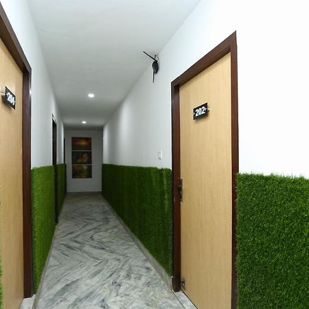 Oyo 16544 Bella Vista By Jordan Hotel อัครา ภายนอก รูปภาพ
