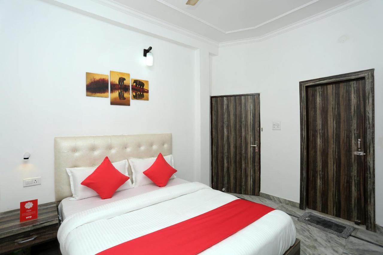 Oyo 16544 Bella Vista By Jordan Hotel อัครา ภายนอก รูปภาพ