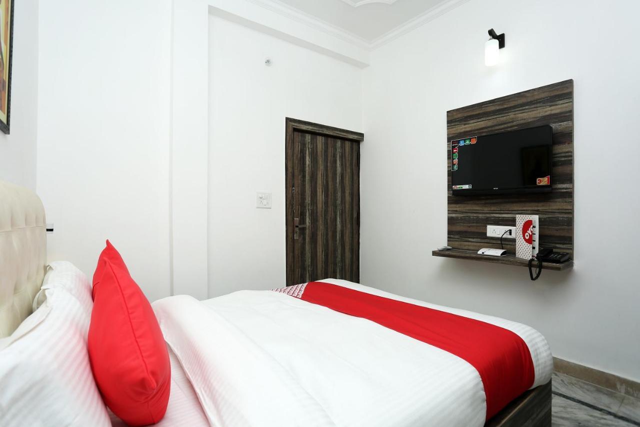 Oyo 16544 Bella Vista By Jordan Hotel อัครา ภายนอก รูปภาพ